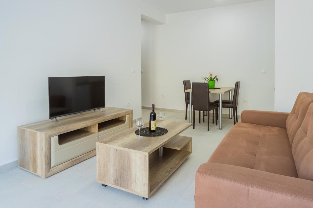 Grejm Lux Family Apartments Petrovac Exterior foto