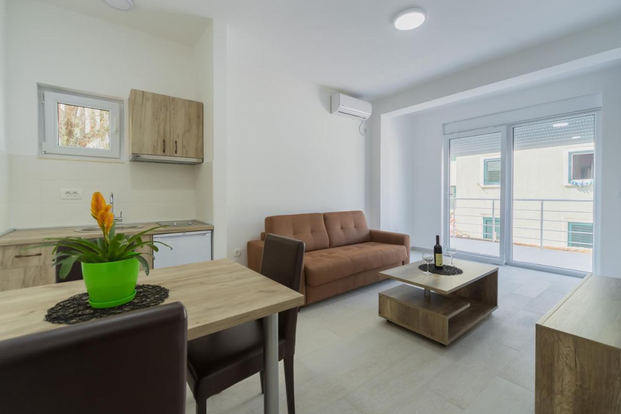 Grejm Lux Family Apartments Petrovac Exterior foto
