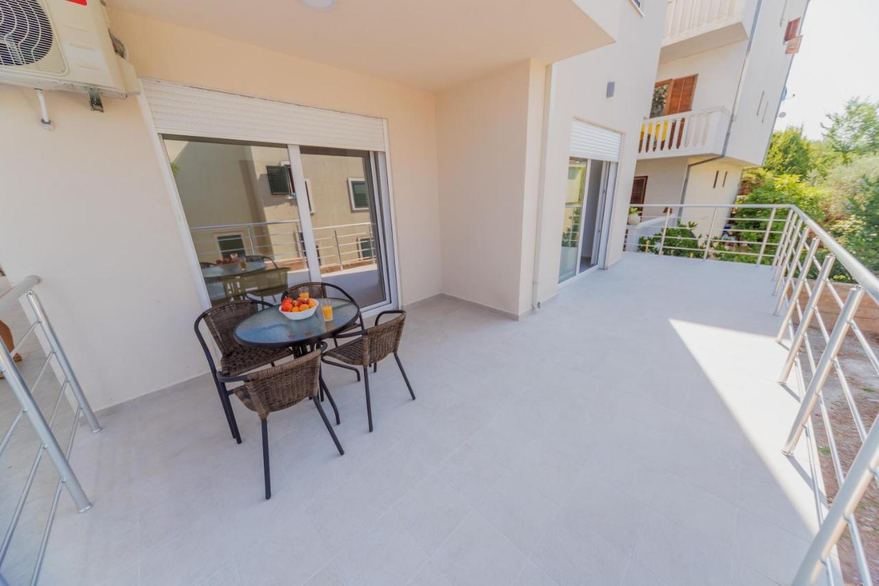 Grejm Lux Family Apartments Petrovac Exterior foto