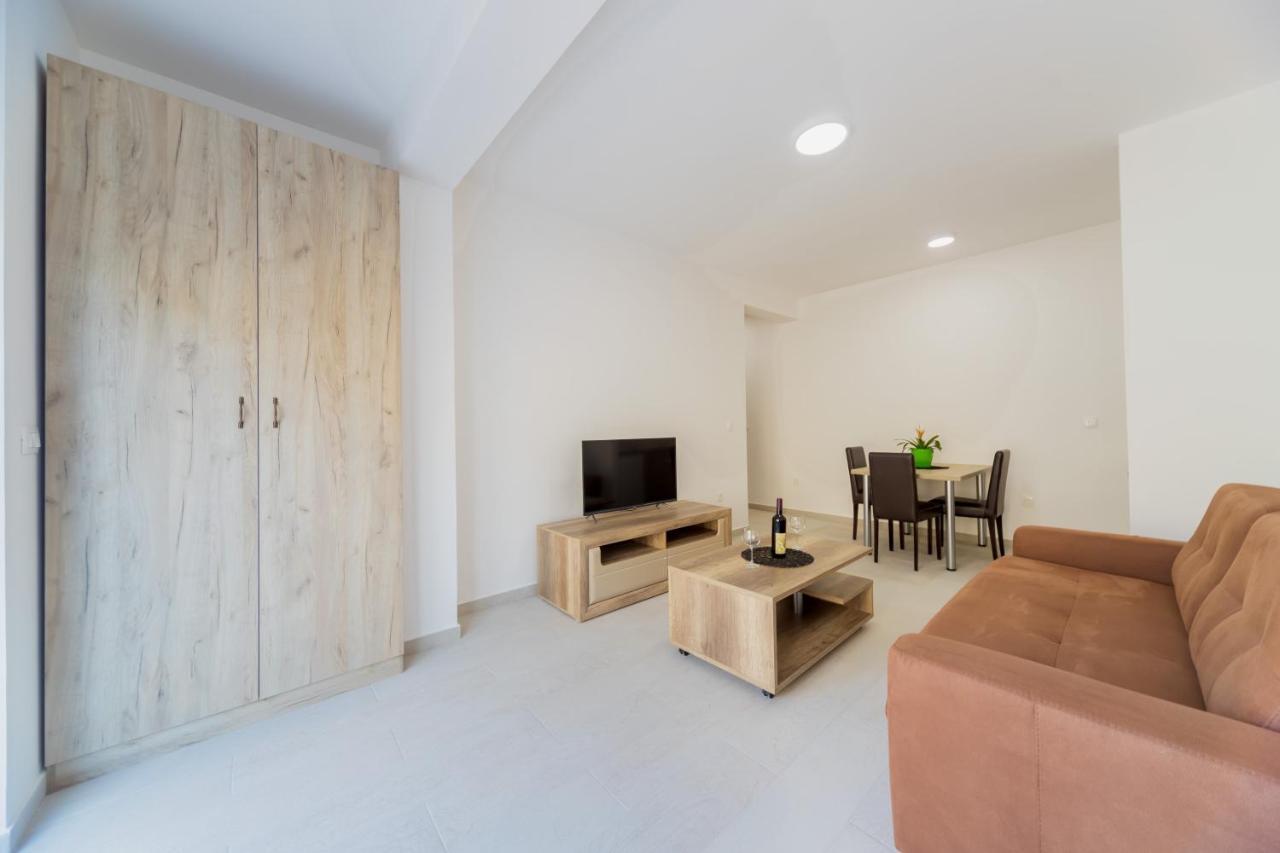 Grejm Lux Family Apartments Petrovac Exterior foto